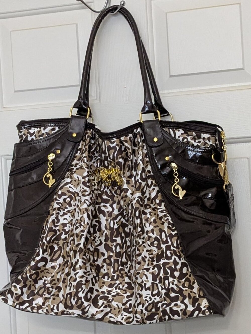 Baby phat Brown & white leopard print handbag with gold accents #leopardprint